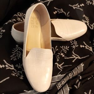 Naturalizer Emiline leather Loafer Flat Slip On Size 8.0M
